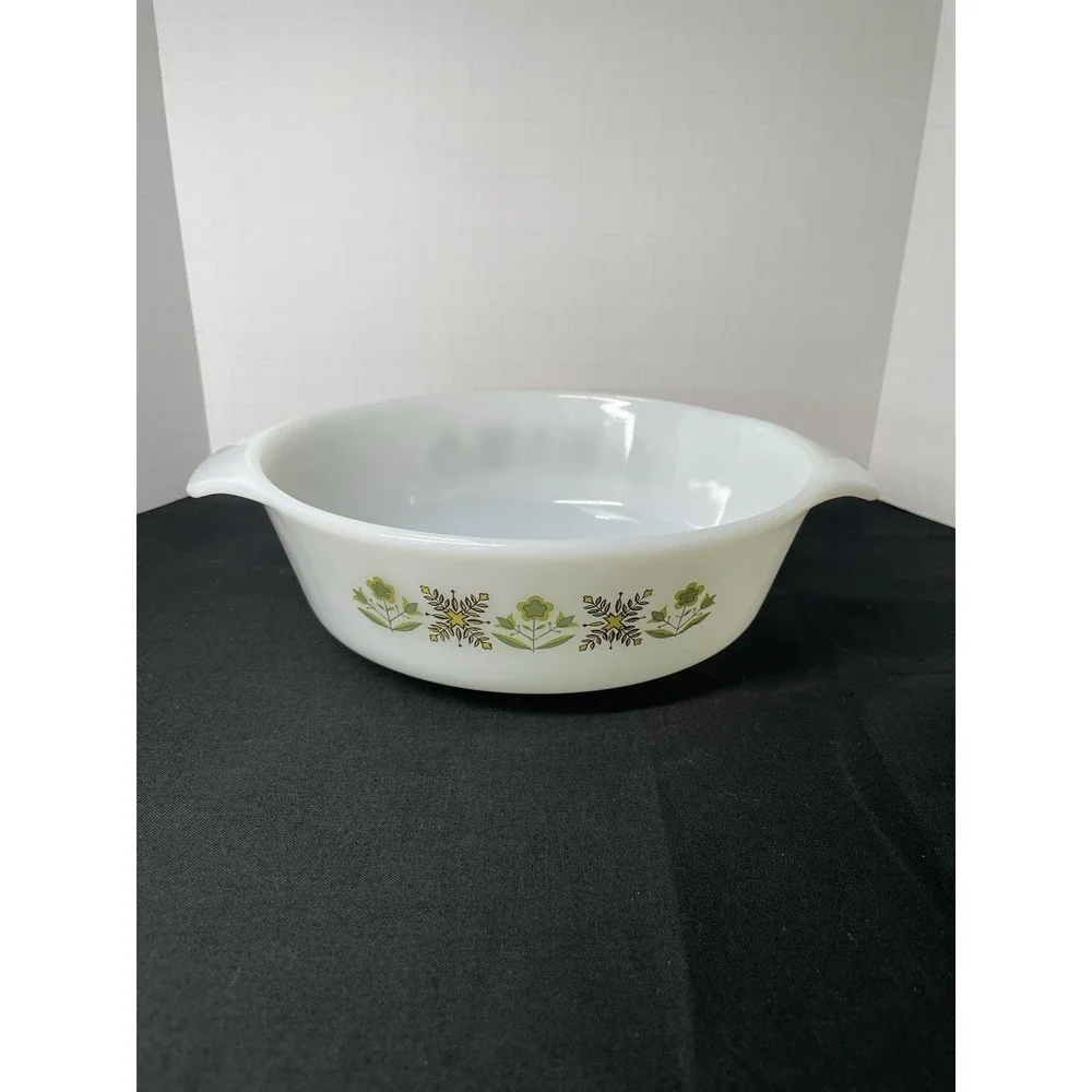 Vintage‎ 1972 Fire King Anchor Hocking 1 qt Meadow Green & Yellow Casserole Dish